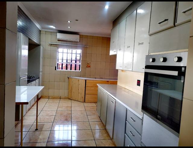 3 BEDROOM HOUSE FOR SALE IN BRACKENDOWNS